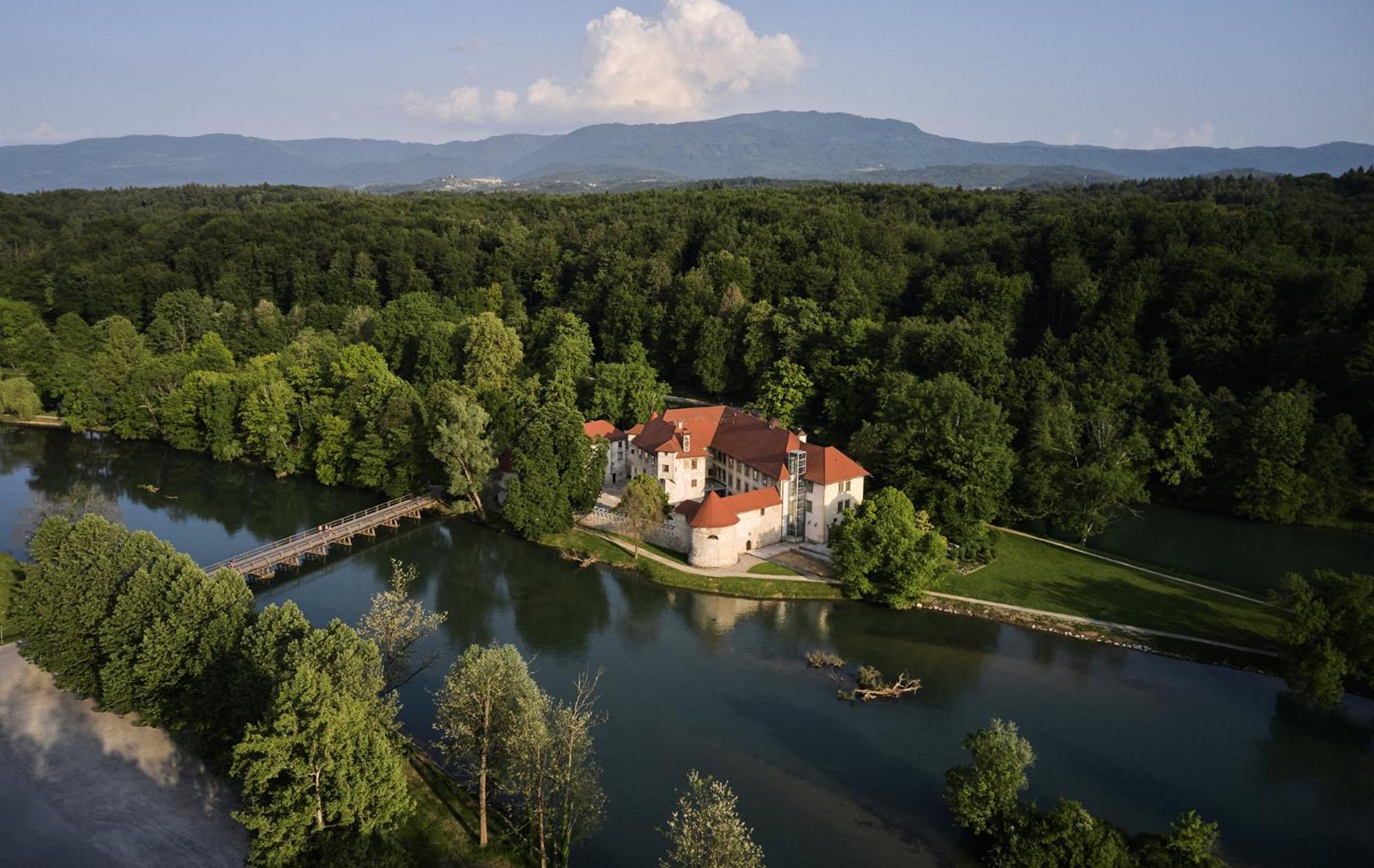 Hotel Grad Otocec - Relais Chateaux Eksteriør billede